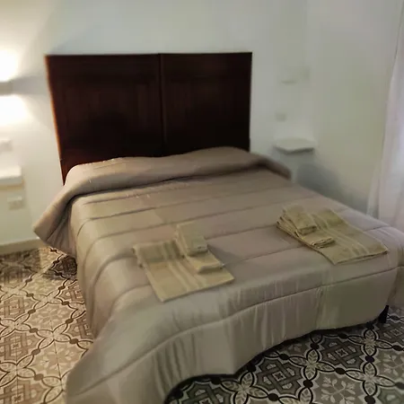 Bed and Breakfast Le Muse Κρότωνας